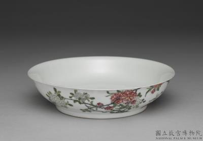 图片[2]-Dish with flowers in falangcai painted enamels, Qing dynasty, Yongzheng reign (1723-1735)-China Archive